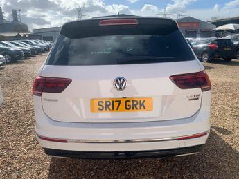 Volkswagen Tiguan 2.0 BiTDI BlueMotion Tech R-Line DSG 4Motion Euro 6 (s/s) 5dr