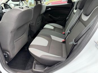 Ford Focus 1.6 Zetec Powershift Euro 5 5dr