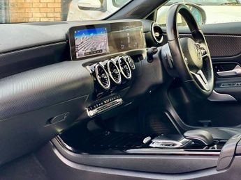 Mercedes-Benz A Class 1.5 A180d Sport (Executive) 7G-DCT Euro 6 (s/s) 5dr