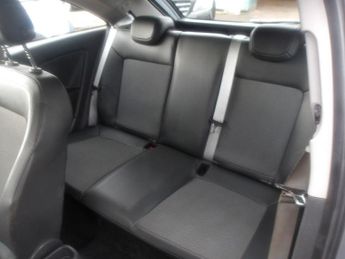 Vauxhall Corsa 1.4i 16v Design 3dr (a/c)