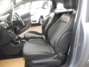 Vauxhall Corsa 1.4i 16v Design 3dr (a/c)