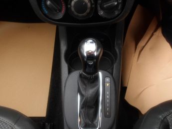 Vauxhall Corsa 1.4i 16v Design 3dr (a/c)