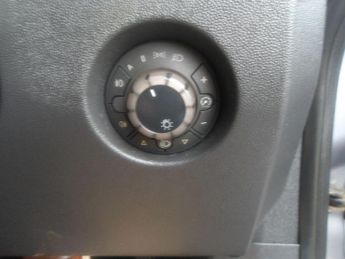 Vauxhall Corsa 1.4i 16v Design 3dr (a/c)