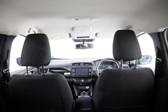 Nissan Leaf 39kWh N-Connecta Auto 5dr