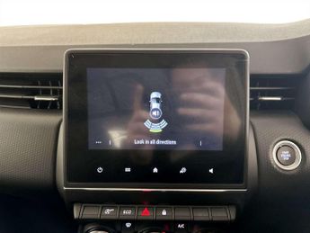 Renault Clio 1.0 TCe Evolution Hatchback 5dr Petrol Manual Euro 6 (s/s) (90 p