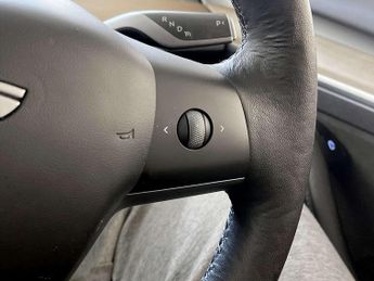 Tesla Model 3 (Dual Motor) Long Range Saloon 4dr Electric Auto 4WDE (346 ps)