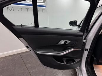 BMW 3 Series 2.0 330e 12kWh SE Pro Auto Euro 6 (s/s) 4dr