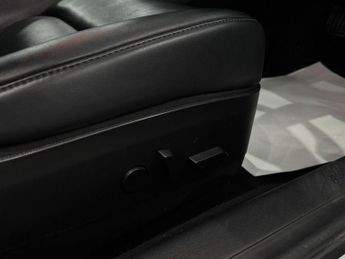 Tesla Model 3 Standard Range Plus Auto RWD 4dr