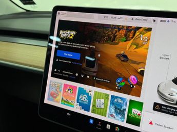 Tesla Model 3 Standard Range Plus Auto RWD 4dr