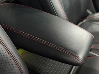 Ford Mustang Mach-E Standard Range 70kWh SUV 5dr Electric Automatic AWD (269 ps)