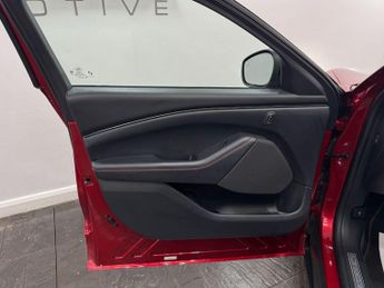 Ford Mustang Mach-E Standard Range 70kWh SUV 5dr Electric Automatic AWD (269 ps)