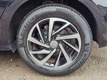 Volkswagen Golf 1.0 TSI Match DSG Euro 6 (s/s) 5dr