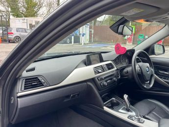 BMW 3 Series 2.0 320d Luxury Auto Euro 6 (s/s) 4dr