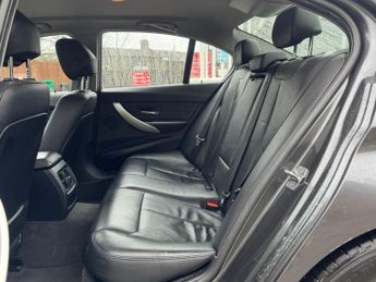 BMW 3 Series 2.0 320d Luxury Auto Euro 6 (s/s) 4dr