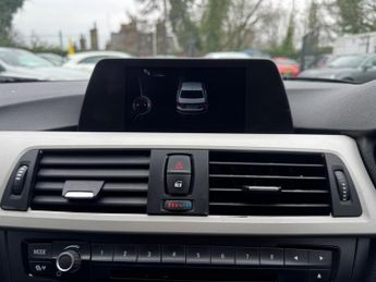BMW 3 Series 2.0 320d Luxury Auto Euro 6 (s/s) 4dr