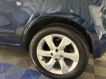 Nissan Note 1.6 16V Tekna Auto Euro 4 5dr