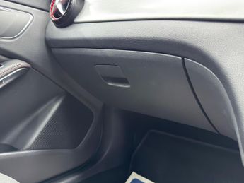 Mercedes-Benz CLA 2.0 CLA45 AMG Coupe SpdS DCT 4MATIC Euro 6 (s/s) 4dr