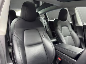 Tesla Model 3 (Dual Motor) Long Range Auto 4WDE 4dr