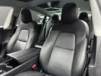 Tesla Model 3 (Dual Motor) Long Range Auto 4WDE 4dr