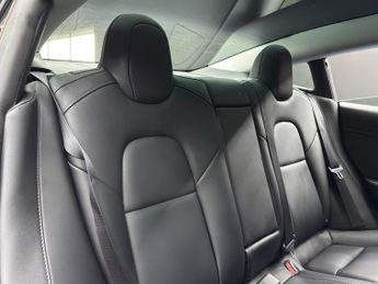 Tesla Model 3 (Dual Motor) Long Range Auto 4WDE 4dr