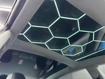 Tesla Model 3 (Dual Motor) Long Range Auto 4WDE 4dr