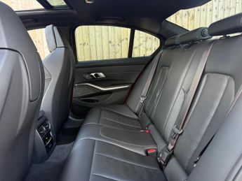 BMW M3 3.0 BiTurbo Competition Steptronic M xDrive Euro 6 (s/s) 4dr