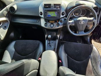 Toyota RAV4 2.2 D-CAT SR Auto 4WD Euro 5 5dr