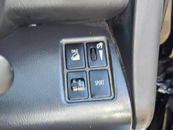 Toyota RAV4 2.2 D-CAT SR Auto 4WD Euro 5 5dr