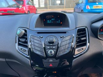 Ford Fiesta 1.6 Zetec Powershift Euro 5 5dr