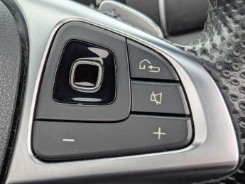 MERCEDES-BENZ E-CLASS 2.0 E 220 D AMG Line Premium Auto 2dr