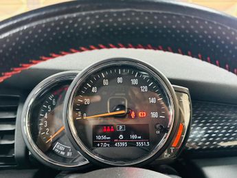 MINI Hatch 2.0 Cooper S Sport Steptronic Euro 6 (s/s) 5dr