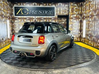 MINI Hatch 2.0 Cooper S Sport Steptronic Euro 6 (s/s) 5dr