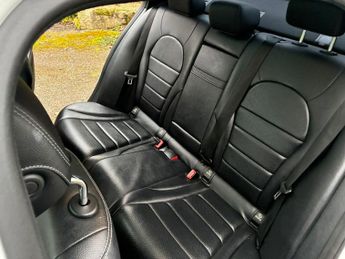 Mercedes-Benz C Class 2.1 C220 BlueTEC AMG Line (Premium) G-Tronic+ Euro 6 (s/s) 4dr