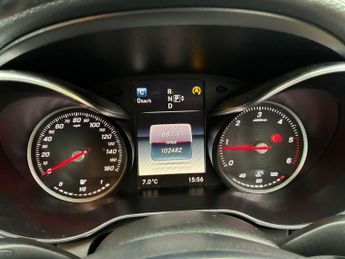 Mercedes-Benz C Class 2.1 C220 BlueTEC AMG Line (Premium) G-Tronic+ Euro 6 (s/s) 4dr