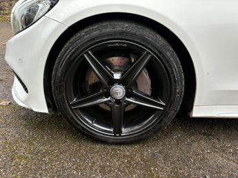 Mercedes-Benz C Class 2.1 C220 BlueTEC AMG Line (Premium) G-Tronic+ Euro 6 (s/s) 4dr