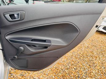 Ford Fiesta 1.0T EcoBoost Titanium Powershift Euro 5 5dr