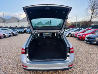 Skoda Superb 1.4 TSI iV 13kWh SE Technology DSG Euro 6 (s/s) 5dr