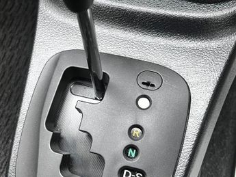 Toyota Yaris 1.33 Dual VVT-i Icon Plus Multidrive S Euro 5 5dr