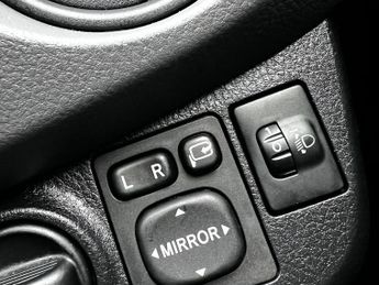 Toyota Yaris 1.33 Dual VVT-i Icon Plus Multidrive S Euro 5 5dr