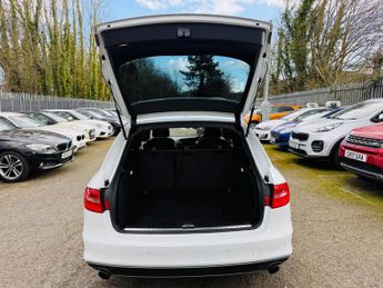 Audi A4 Avant 2.0 TFSI S line Estate 5dr Petrol Multitronic Euro 5 (s/s) (211 