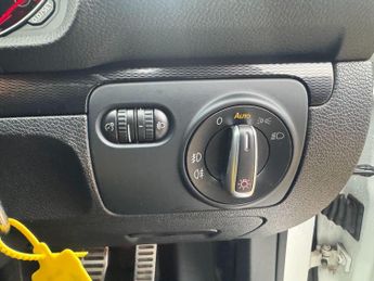 Volkswagen Scirocco 2.0 TDI BlueMotion Tech GT DSG Euro 6 (s/s) 3dr