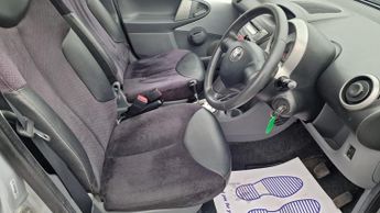 Toyota AYGO 1.0 VVT-i Ice MultiMode Euro 5 5dr