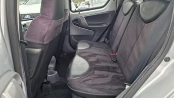 Toyota AYGO 1.0 VVT-i Ice MultiMode Euro 5 5dr