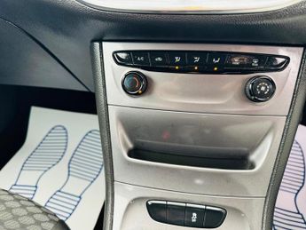 Vauxhall Astra 1.4i Design Euro 6 5dr