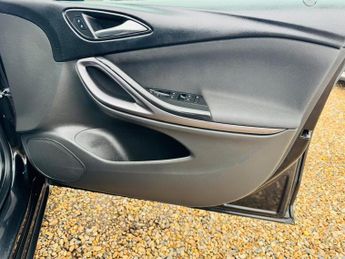 Vauxhall Astra 1.4i Design Euro 6 5dr