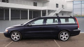 Volvo V70 2.4 SE 5dr