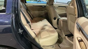 Volvo V70 2.4 SE 5dr