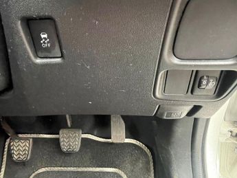 Peugeot 108 1.0 Active Euro 6 5dr