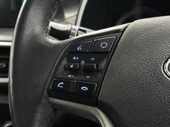 Hyundai TUCSON 2.0 CRDi Premium SE Auto 4WD Euro 6 (s/s) 5dr