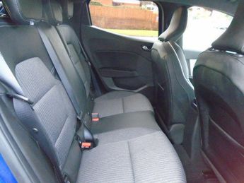 Renault Clio 1.6 E-TECH Techno Auto Euro 6 (s/s) 5dr